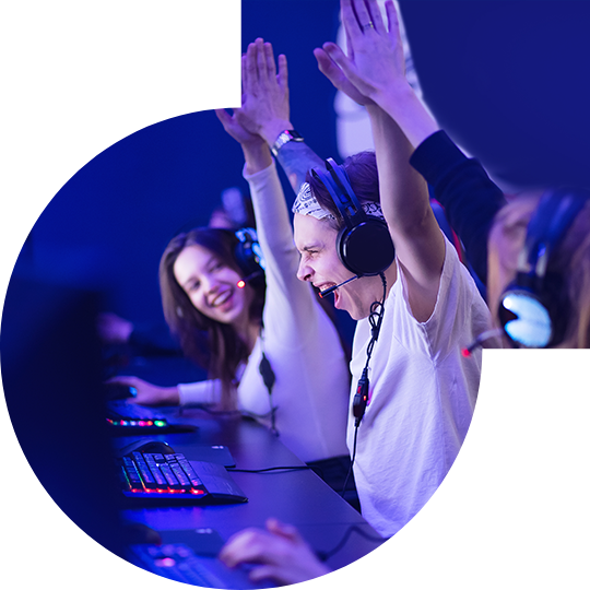 红蓝独家双向驱动技术<br>让电竞玩家尽情享受极致高速快感